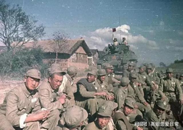 解放军帽子上的五角星，象征与荣耀，解放军五角星帽徽，象征意义与荣耀的体现