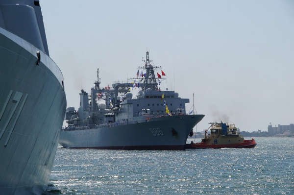 厦门停靠的军舰,历史与现状的交汇点,厦门军舰,历史与现状的交融之地