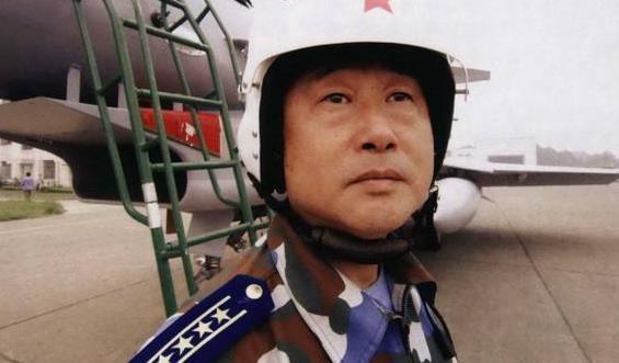 歼-60战斗机，未来的空中霸主，何时能展翅翱翔？，歼-60战斗机，未来空中霸主，展翅翱翔的期待时刻！