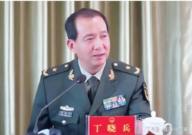 丁晓兵现在的职务及其卓越贡献，丁晓兵现任职务与卓越贡献概述