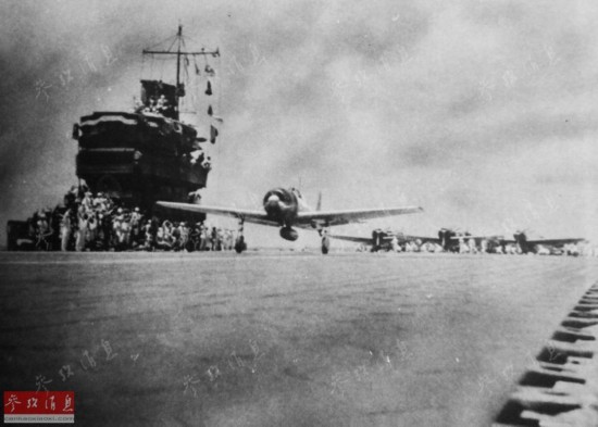 揭秘99式舰载轰炸机,技术革新与作战能力的完美结合,揭秘,99式舰载轰炸机——技术革新与作战能力的巅峰融合