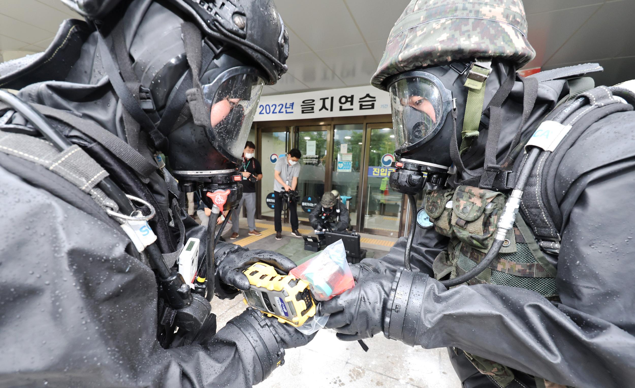 东方2022军演,多国共同参与的军事盛宴,东方2022多国联合军演,国际军事合作盛宴盛大开幕