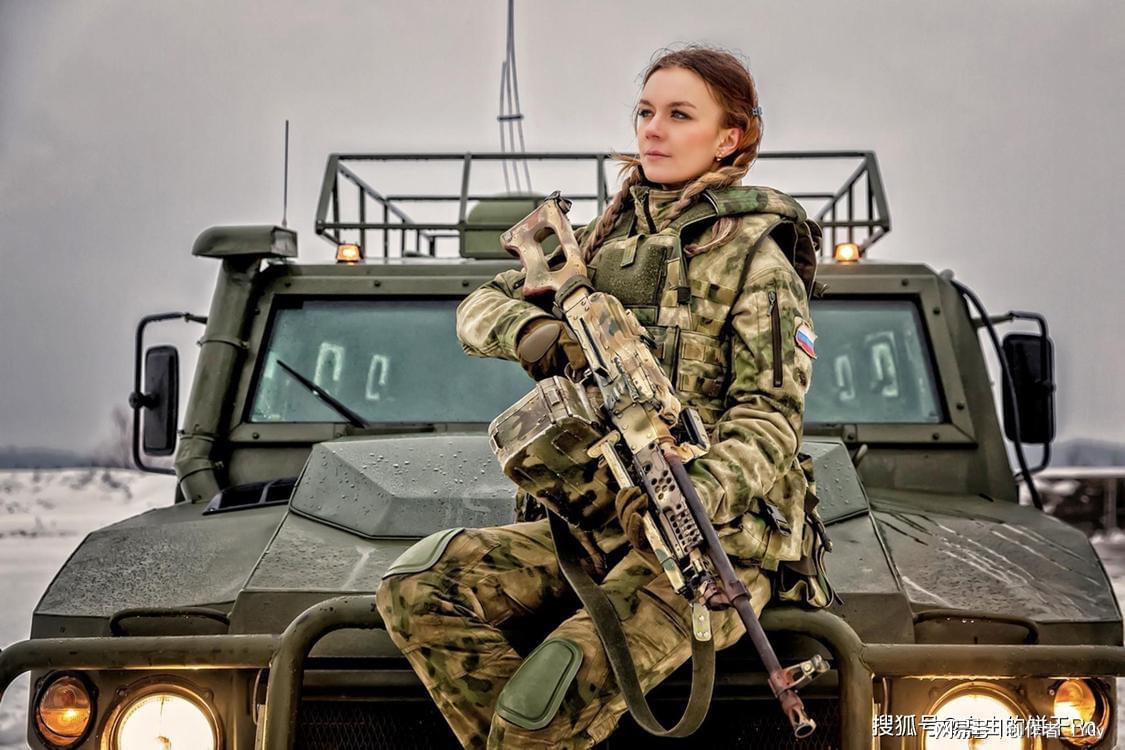 俄女兵，坚韧不拔的军中玫瑰，俄女兵，军中坚韧不拔的玫瑰