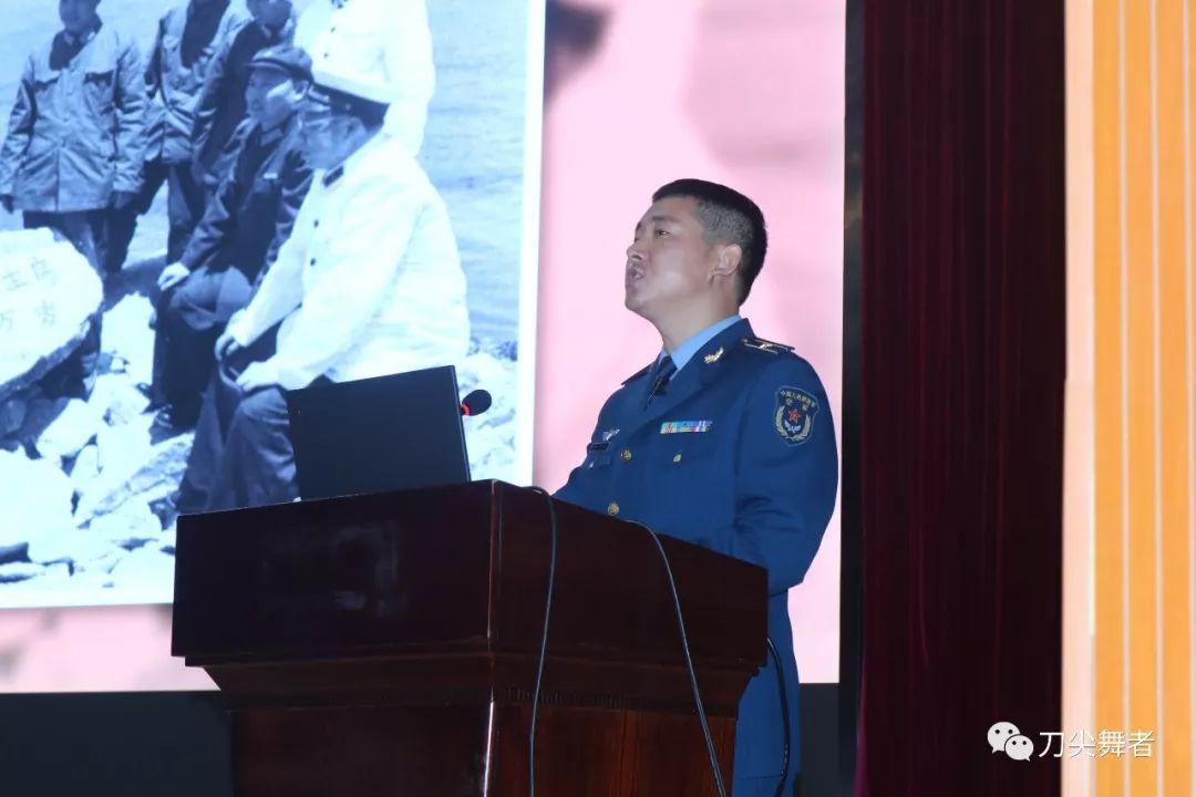 空军配发星空迷彩服,颜色与功能的完美结合,空军星空迷彩服,颜色与功能的极致融合