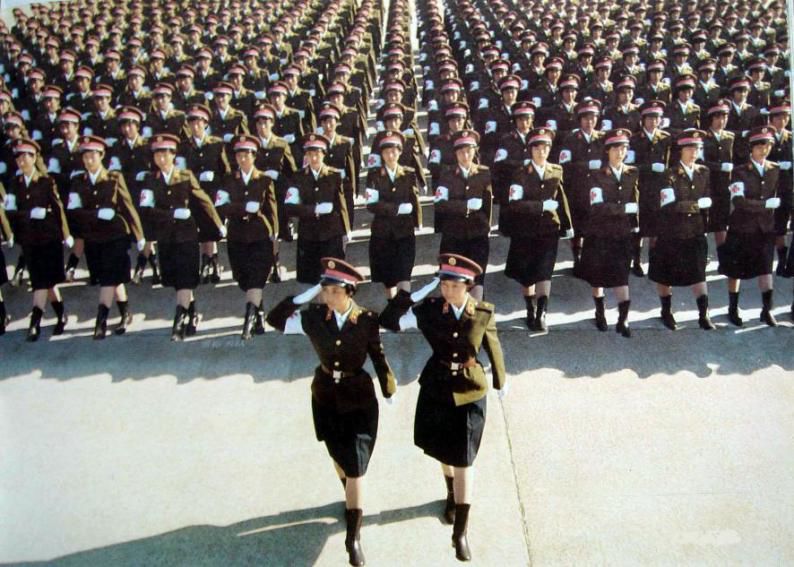 荣耀时刻,回顾1984年阅兵中的女兵方队,荣耀瞬间,1984年阅兵女兵方队回顾
