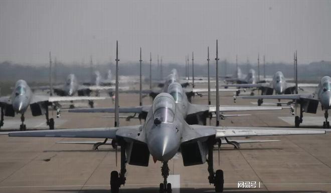 谁对标歼-11？深度解析中国尖端战斗机的国际竞争对手，中国尖端战斗机歼-11的国际竞争对手深度解析