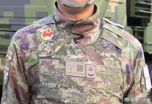 揭秘21式迷彩服涂色技巧，深度探讨颜色如何涂抹，揭秘，21式迷彩服涂色技巧与颜色应用之道