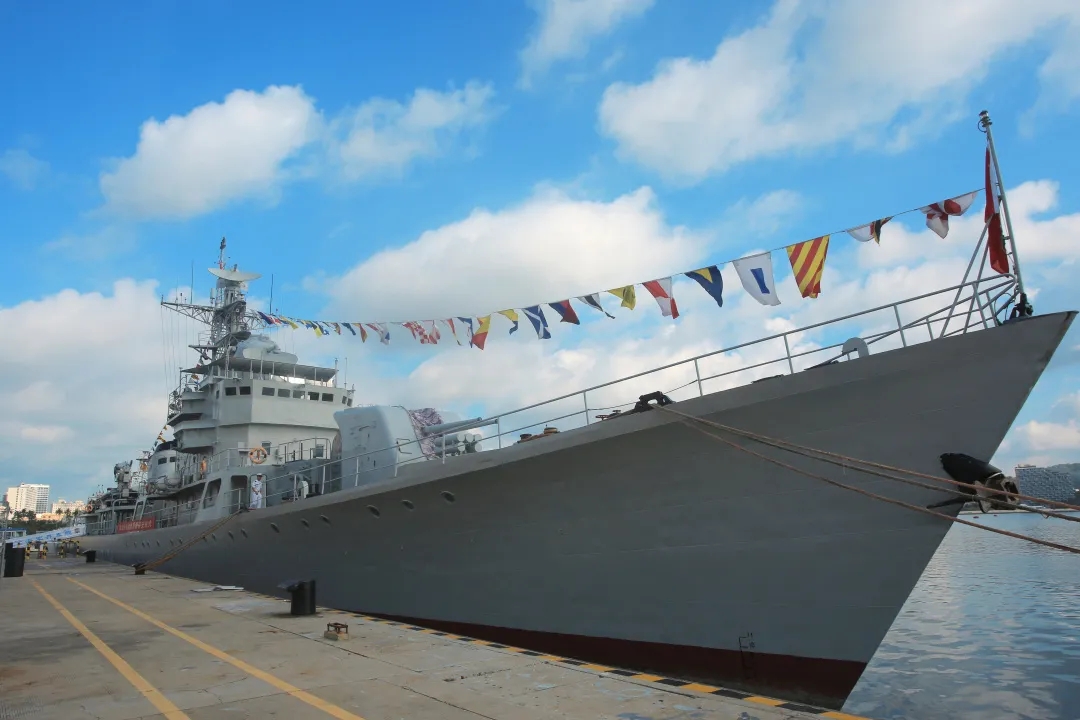 关于我国海军舰艇559舰退役的文章,中国海军舰艇559舰退役纪实