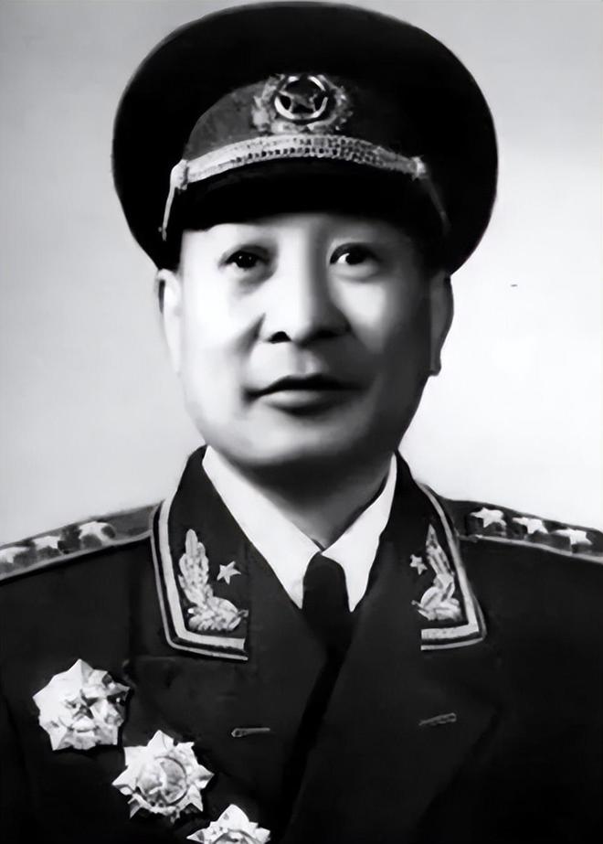 爷爷是开国将军的明星，荣耀与传承，爷爷是开国将军的明星，荣耀传承之路