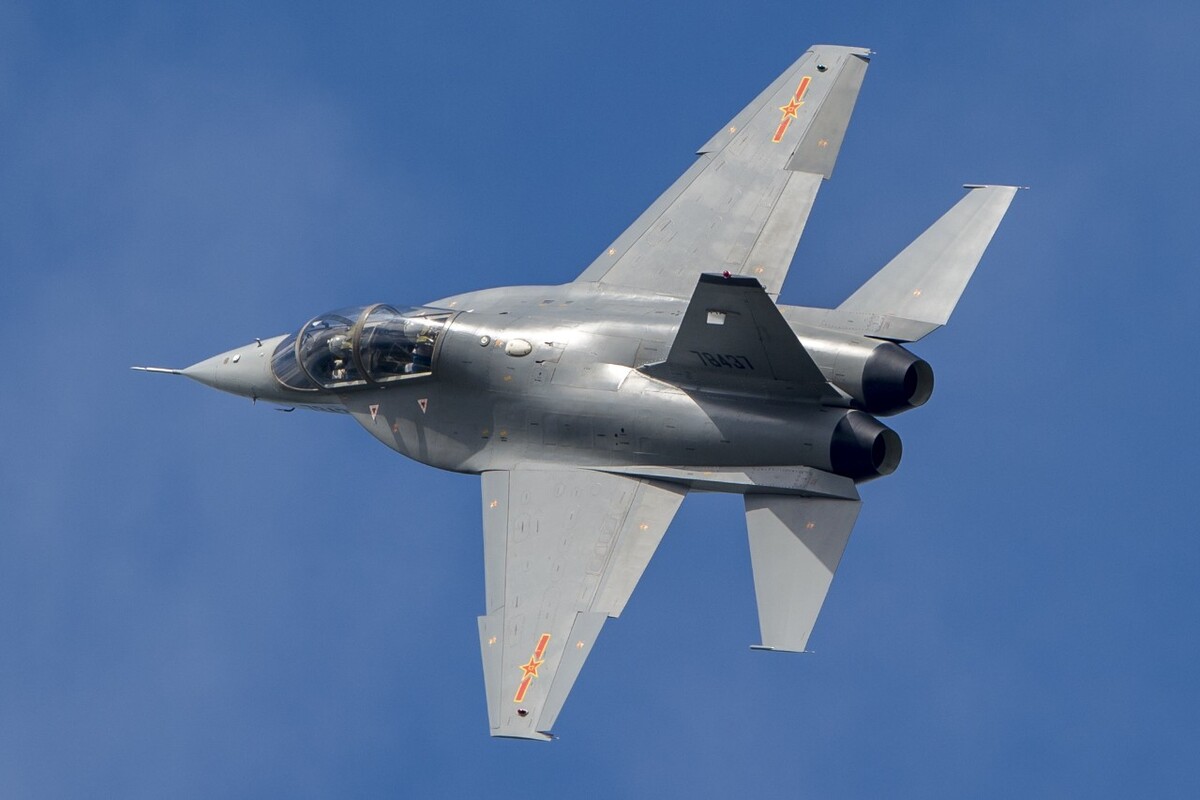 探索航空世界,教-10飞机高清图片展示,教-10飞机探索航空世界的高清图片展示