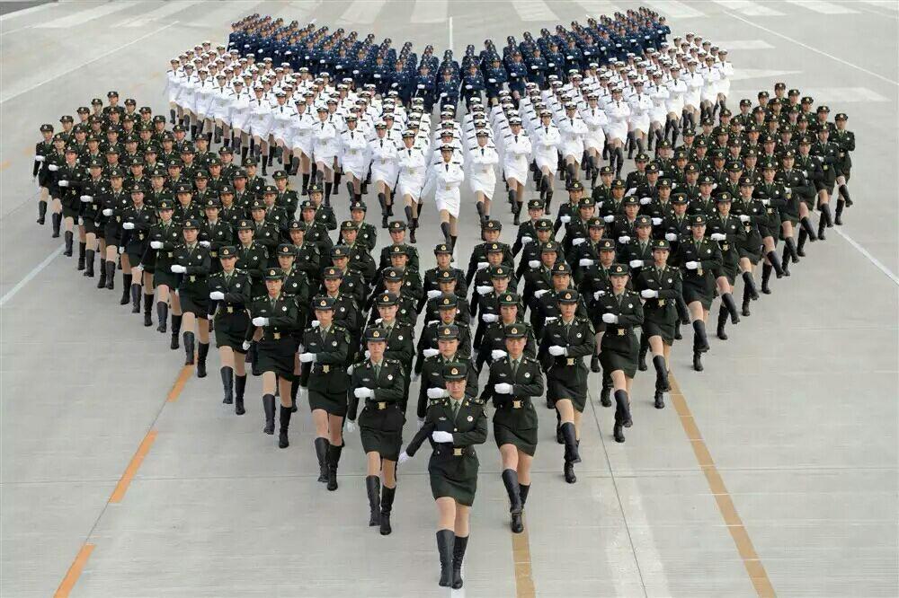 九三大阅兵女兵方队，展现巾帼英雄风采，九三大阅兵女兵方队，巾帼英雄风采展现