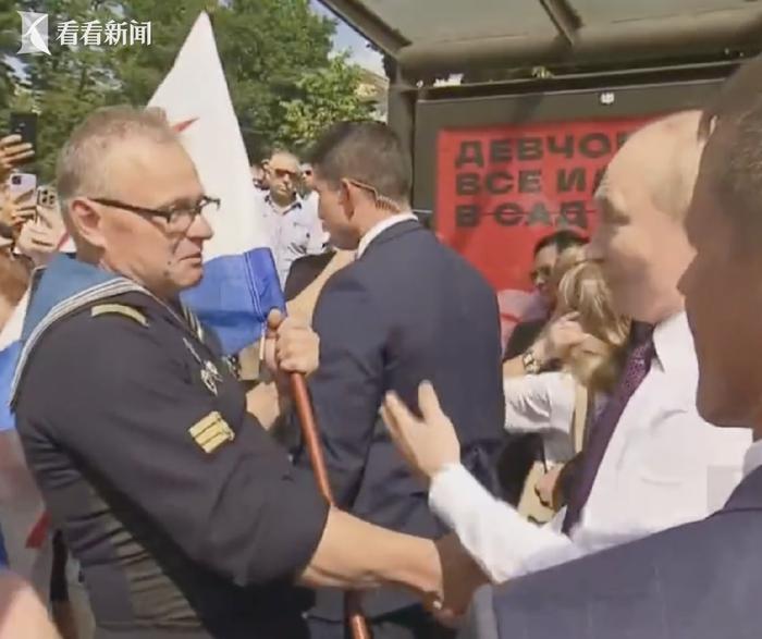 普京接见阵亡士兵母亲，彰显尊重与关怀，普京接见阵亡士兵母亲，彰显尊重与关怀之心