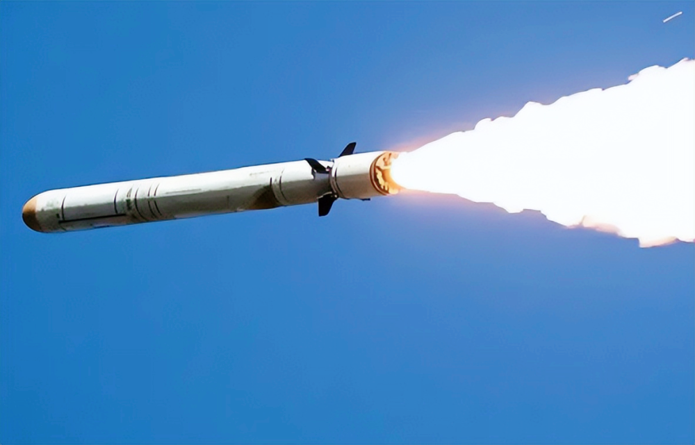 中国超音速反舰导弹，力量与智慧的结晶，中国超音速反舰导弹，力量与智慧的完美融合