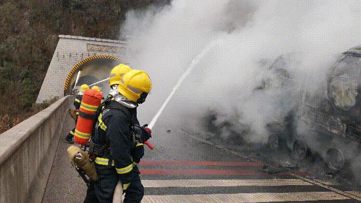 直-18警戒机，空中卫士的锐利之眼，直-18警戒机，空中卫士的瞭望之眼