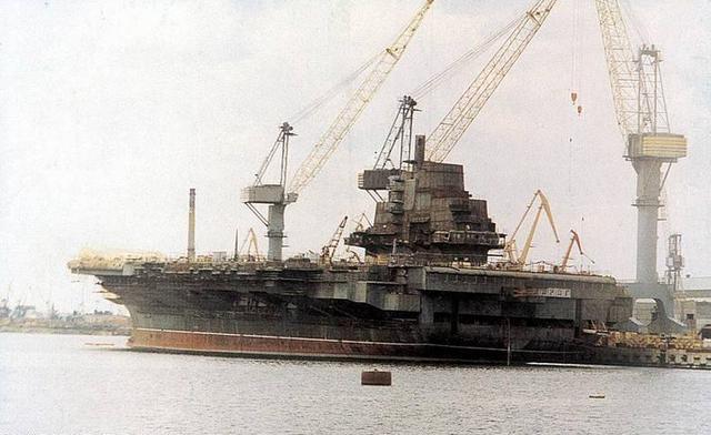 瓦良格号战列舰，历史的巨擘，时代的印记，瓦良格号战列舰，历史巨擘，时代印记的辉煌战舰