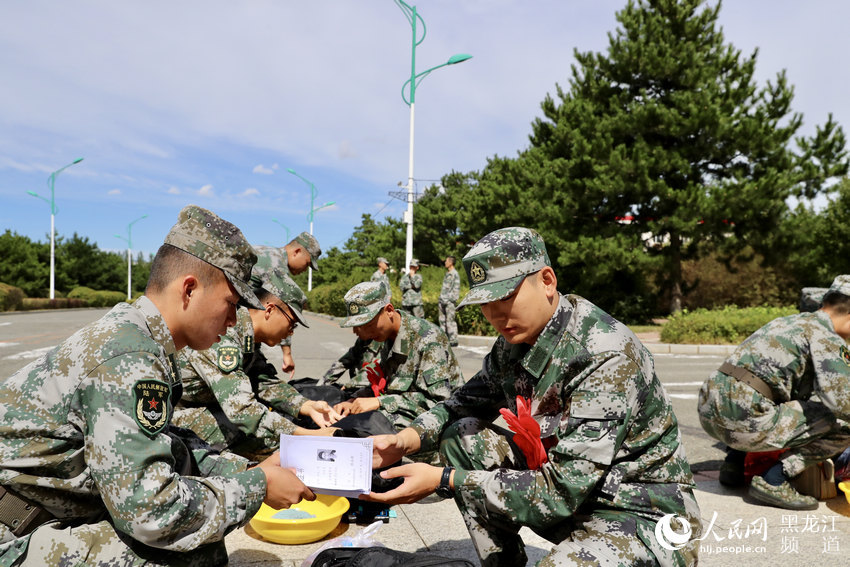 内蒙古老兵打新兵，反思背后的深层原因与应对策略，内蒙古老兵打新兵现象背后的深层原因及应对策略探讨