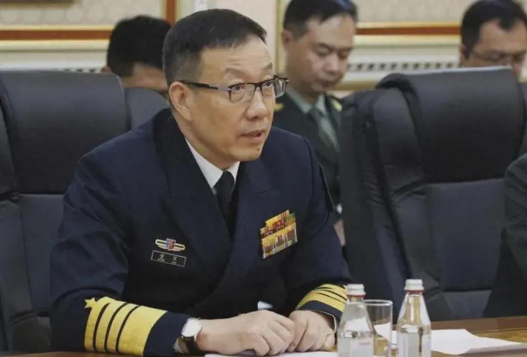 我国新任防长董军筒历,一位国防事业的杰出领导者,我国新任防长董军筒历,国防事业杰出领导者的崛起