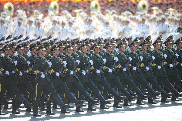 国庆阅兵中的群众方阵,数量与力量的展现,国庆阅兵群众方阵,数量与力量的震撼展现