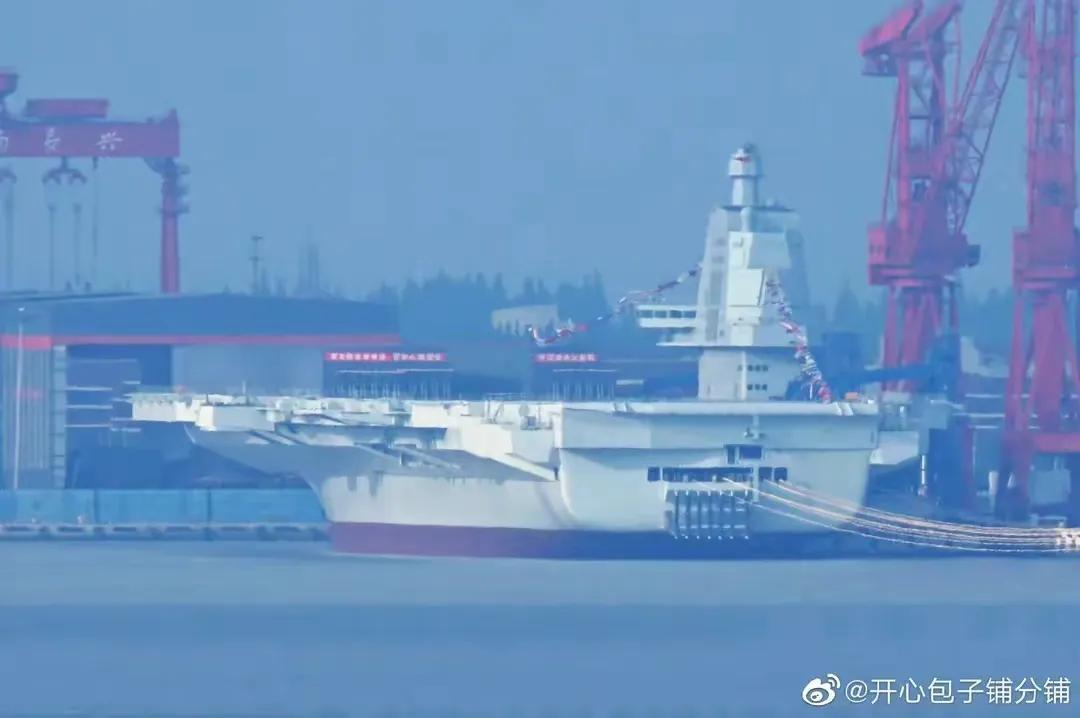福建舰所属舰种及其特点，福建舰所属舰种及其独特特点概述