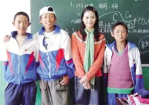 辽宁舰舰长的老家,探寻一位海军英雄的故乡情怀,探寻海军英雄辽宁舰舰长的故乡情怀