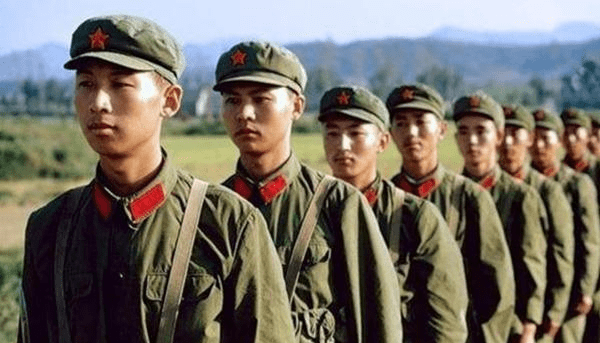 七八式军服，历史的印记，时代的记忆，七八式军服，历史的印记与时代记忆