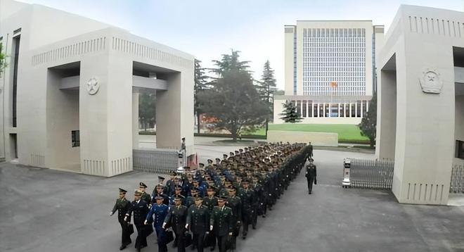 国防军事类院校,培养新时代英才的摇篮,国防军事院校,新时代英才的培育摇篮