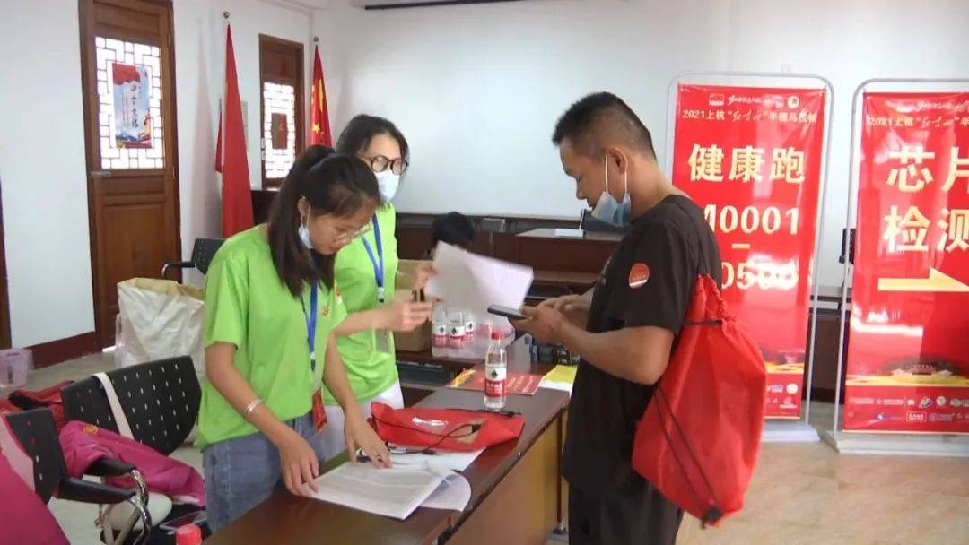 今天发生的重大新闻与红狐大结局，红狐大结局揭秘，今日重大新闻回顾