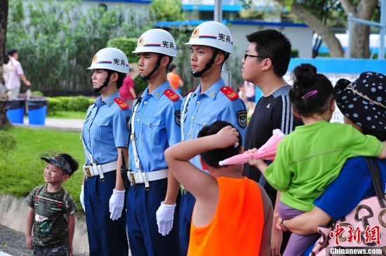 石岗军营开放日门票领取指南，石岗军营开放日门票领取攻略