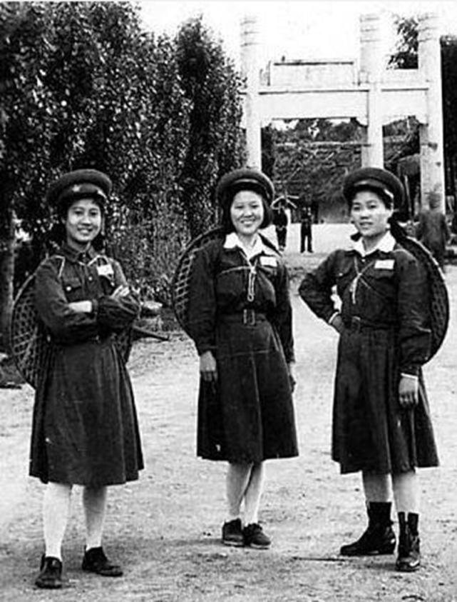 中国女兵高颜值裙子，时尚与力量的完美结合，中国女兵高颜值裙子，时尚与力量的绝美融合