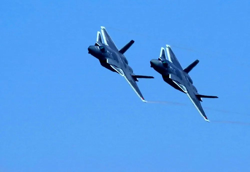 歼八实战，中国空军的重要里程碑，歼八实战，中国空军发展的重大里程碑