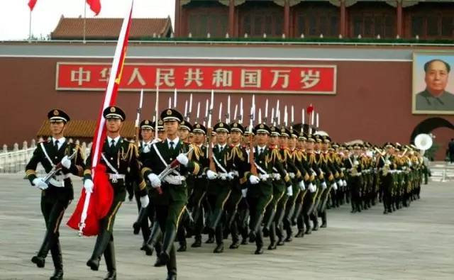 国宾护卫队礼服肩章,荣耀的象征与职责的彰显,国宾护卫队礼服肩章,荣耀与职责的彰显