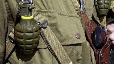 裤裆放手雷,一种独特的战术策略与文化象征,裤裆放手雷,战术策略与文化象征的双重解读