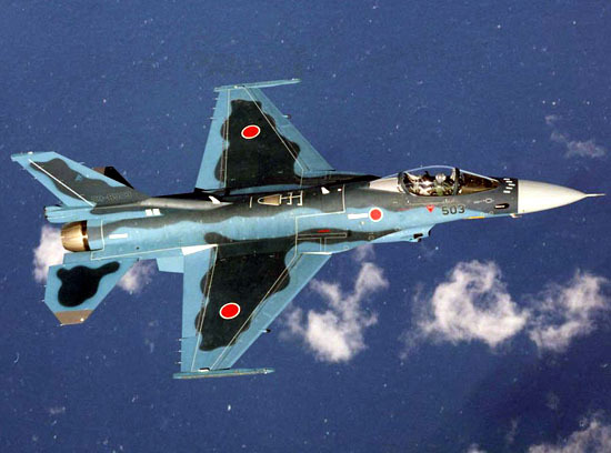 F-2战机，速度与力量的完美结合，F-2战机，速度与力量的天空霸主