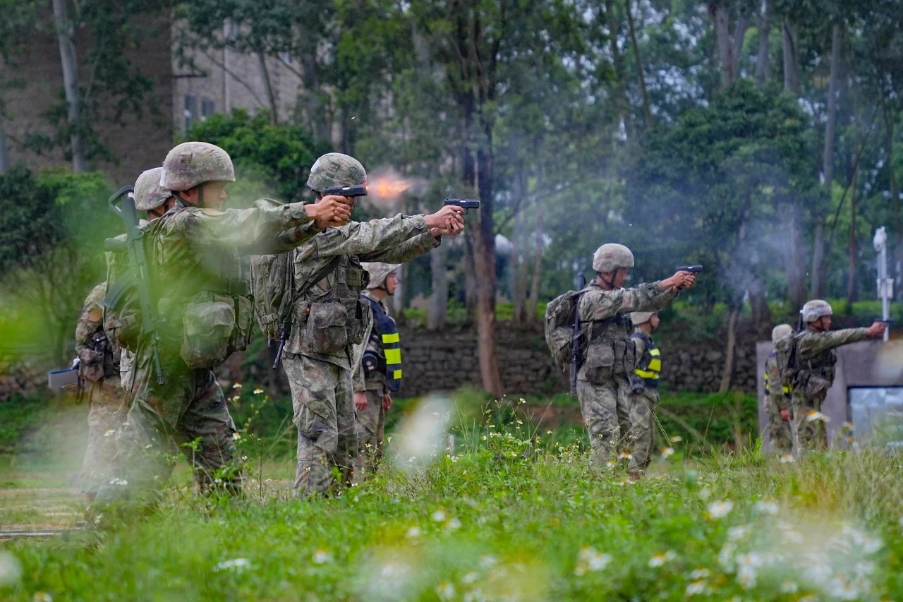集团军侦察兵比武，锤炼精英，锻造未来战场先锋，集团军侦察兵精英比武，锤炼未来战场先锋
