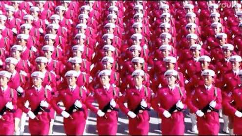 女兵参加阅兵的电影，展现力量与荣耀，女兵阅兵，力量与荣耀的展现