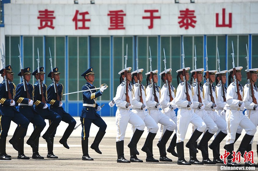 石岗军营新闻，历史与现代交融的军事变革见证，石岗军营新闻，历史与现代军事变革的交融见证