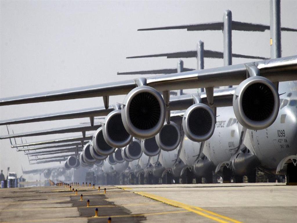C130运输机货仓，空中物流的枢纽，C130运输机货仓，空中物流核心枢纽