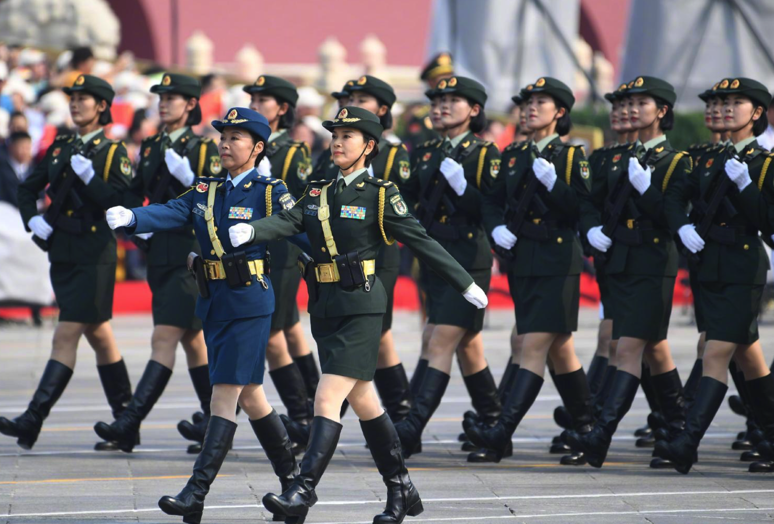 阅兵方阵中的璀璨明珠，女兵领队，阅兵方阵中的璀璨明珠，女兵领队风采展