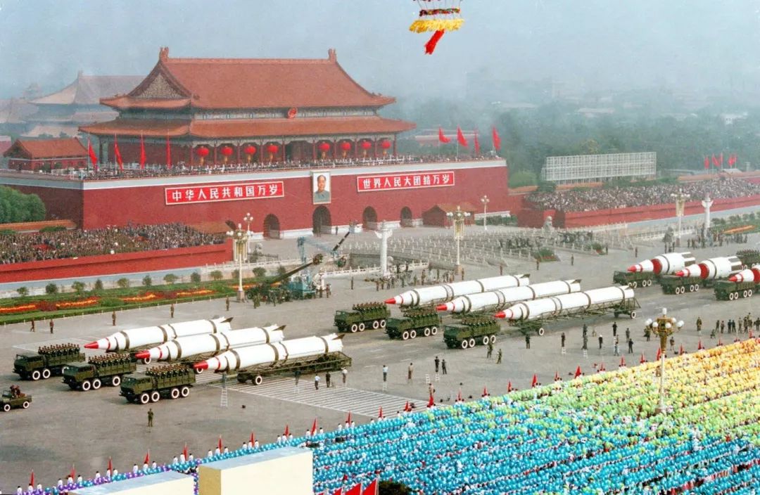 国庆七十周年阅兵方阵，展现中国力量与荣耀，国庆七十周年阅兵方阵，中国力量与荣耀的壮丽展示