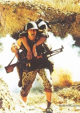 揭秘丛林迷彩服，陆军士兵的守护者——87式丛林迷彩服陆军图片解析，87式丛林迷彩服，揭秘陆军士兵丛林守护者之风采（图片解析）