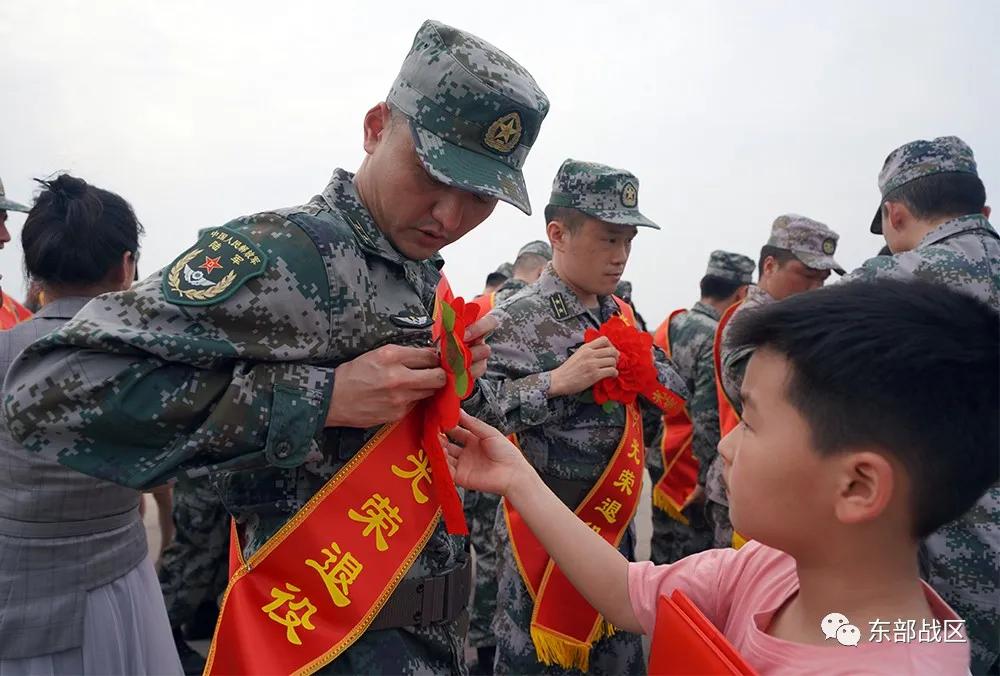 中国人民解放军火箭军军服，荣耀的象征与时代的印记，中国人民解放军火箭军军服，荣耀与时代的印记