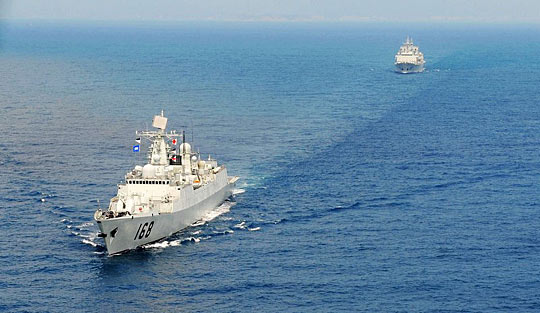 中国海军舰队编队首次赴亚丁湾索马里海域执行护航任务，中国海军舰队编队首赴亚丁湾索马里海域执行护航任务