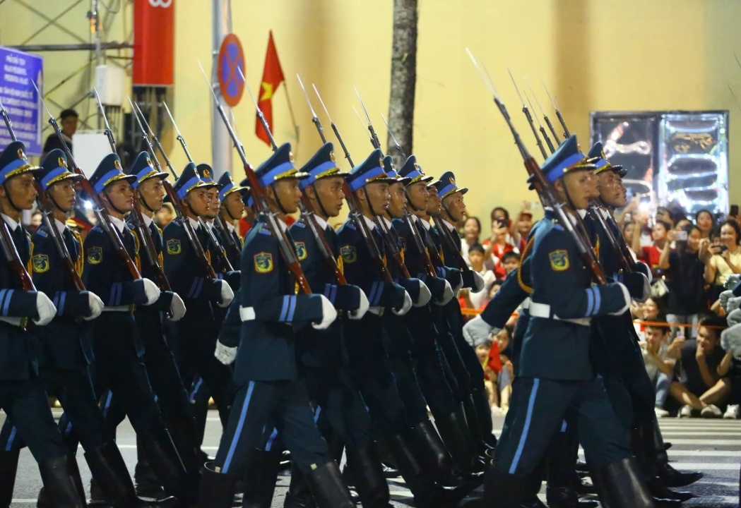 国庆70周年大阅兵彩排，展现国家力量与荣耀，国庆70周年大阅兵彩排，彰显国家力量与荣耀时刻