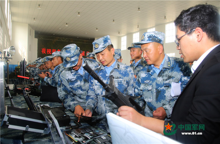 空降兵现任第十五军军长，勇担使命，领航新时代，新时代使命领航者，第十五军空降兵军长勇担重任