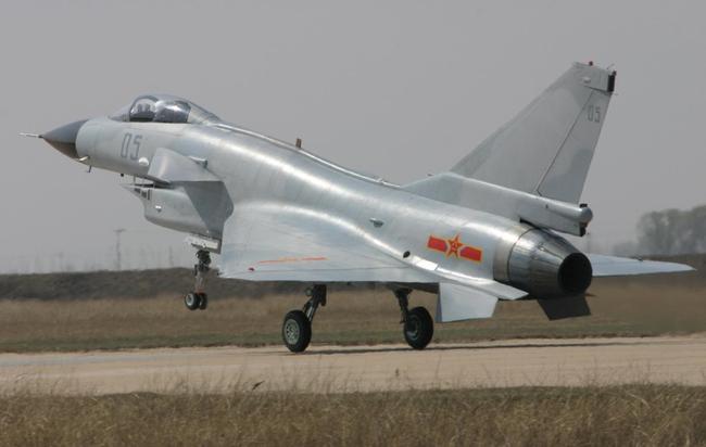歼八B，中国空军的重要里程碑，歼八B，中国空军的重要里程碑事件