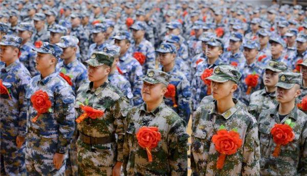 当兵退伍能拿多少钱，全面解读退伍军人的经济待遇，退伍军人经济待遇全面解读，退伍能拿多少钱？