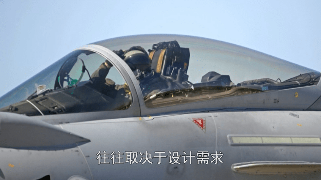 歼-10战斗机折叠方法，深度解析与探讨，歼-10战斗机折叠技术深度解析与探讨