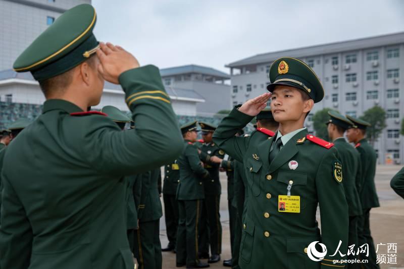 广西武警总队丁晓军简历——一位铁血军人的成长历程，广西武警总队丁晓军，铁血军人的成长之路
