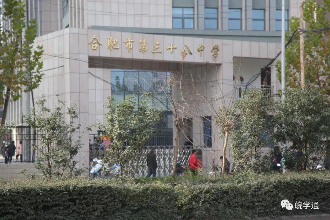 郑州舰（151）与战舰（112）的对抗，一场战略与技术的较量，郑州舰与战舰的对抗，战略与技术的较量