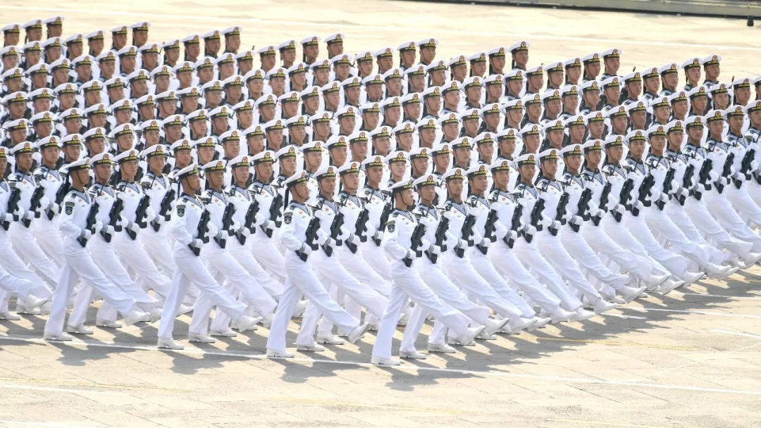 阅兵方队中的壮丽画卷，352人尺寸图详解，阅兵方队壮丽画卷，352人尺寸图深度解析